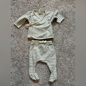 Quincy Mae organic Cotton Striped Baby Outfit Set